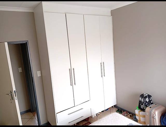 3 BEDROOM TOWNHOUSE FOR SALE IN MONAVONI